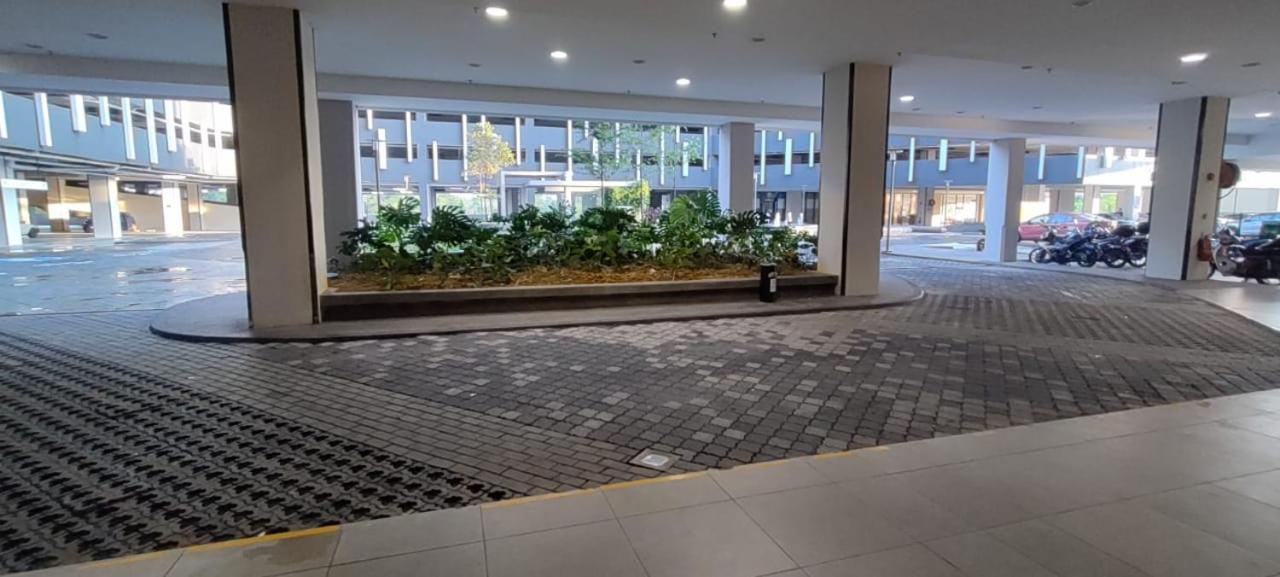 Santai Homestay سيبرجايا المظهر الخارجي الصورة